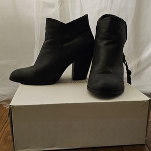 Black, ankle shoe boots, size 9.5 women